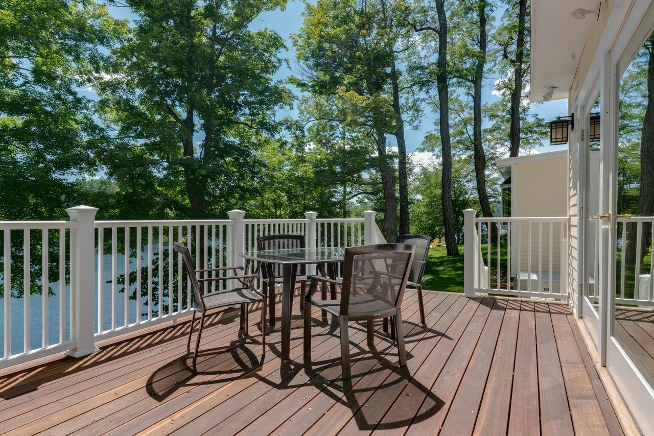 Lakehouse Inn Lee Exterior foto